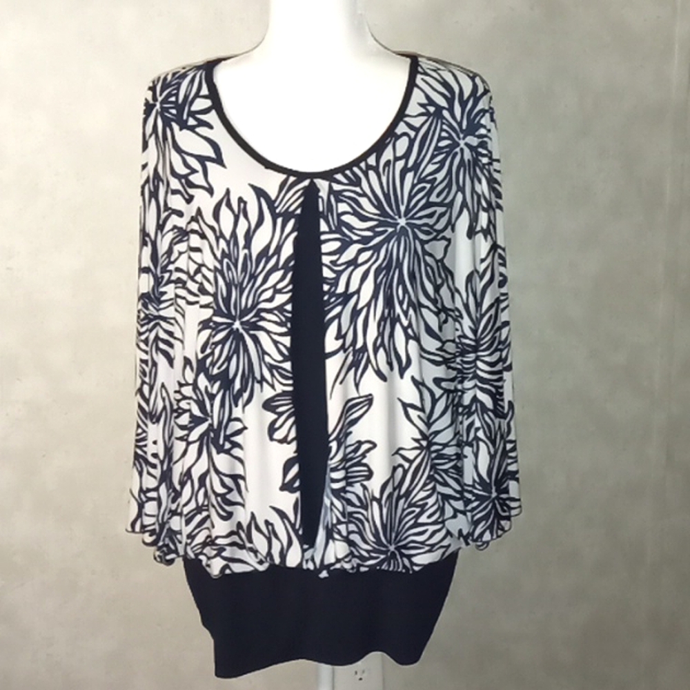 Womens Lane Bryant  size 22/24, blue and off white, cold shoulder, cape sleeve